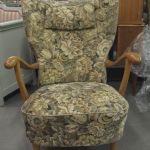 586 4235 ARMCHAIR